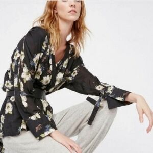Free People Tuscan Dreams Black Floral Tunic Top Blouse